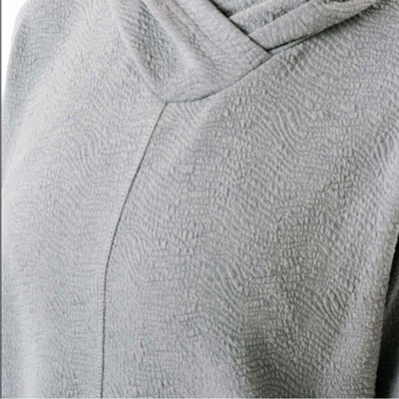 Zyia gray textured hoodie - Picture 12 of 12